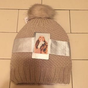 NY&C hat and gloves set